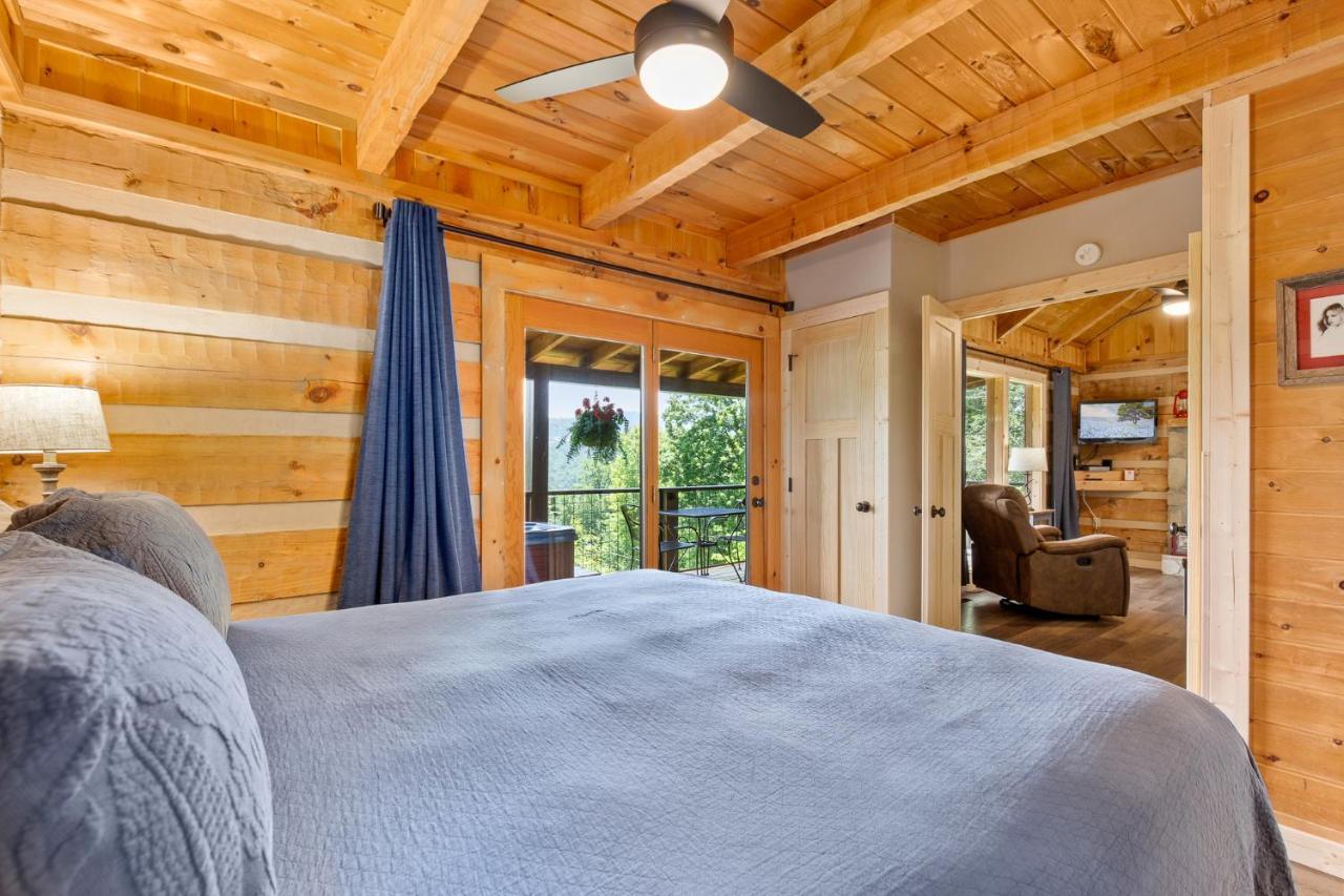 Nestled Inn McCookville 외부 사진