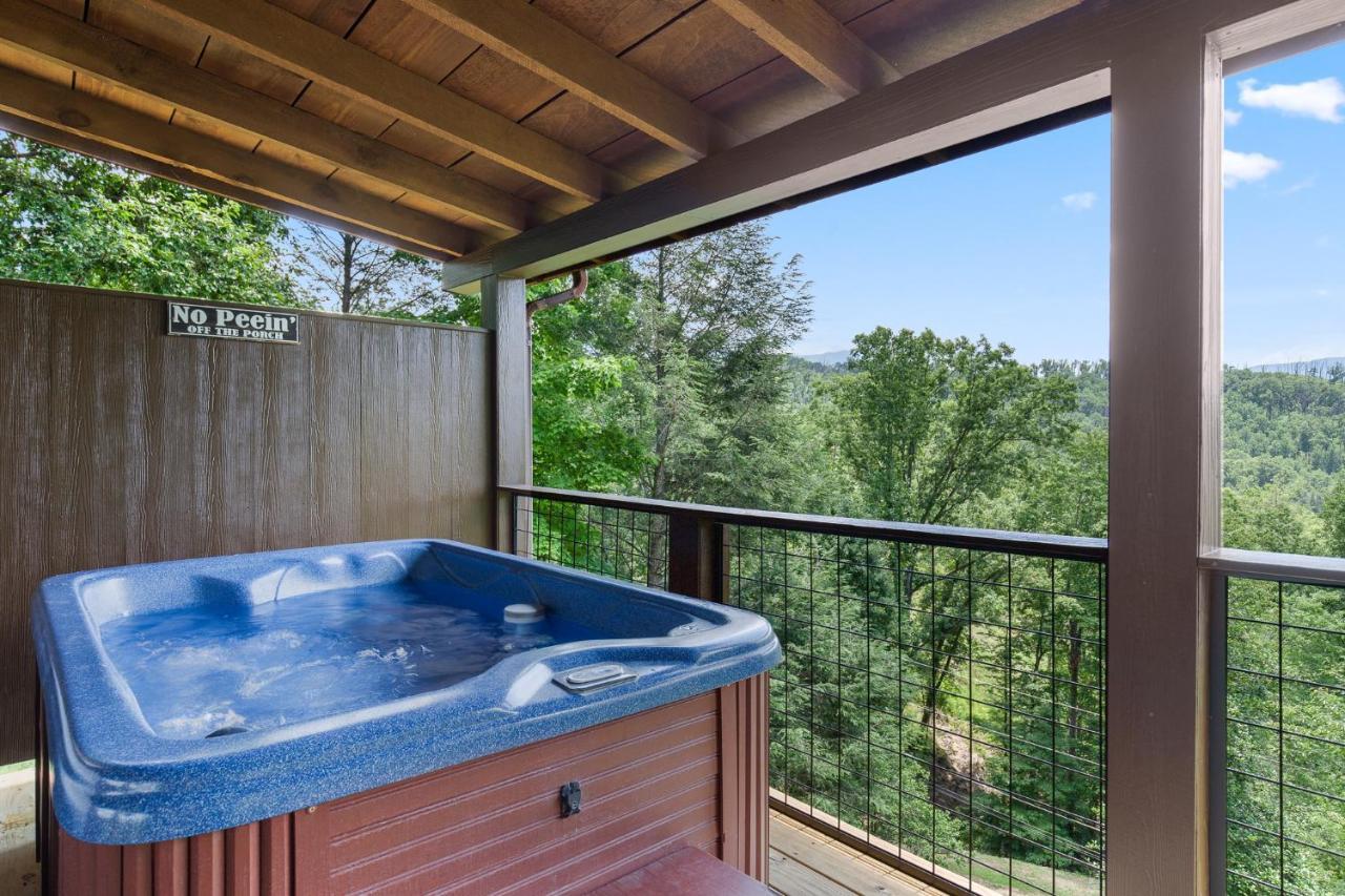 Nestled Inn McCookville 외부 사진